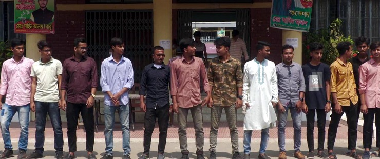 ভারপ্রাপ্ত অধ্যক্ষের বিরুদ্ধে দুর্নীতির অভিযোগ