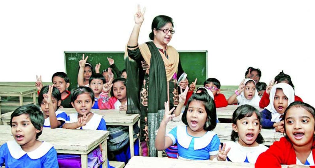 প্রাথমিকের শিক্ষকদের দশম গ্রেড এ মুহূর্তে বাস্তবসম্মত না: গণশিক্ষা উপদেষ্টা