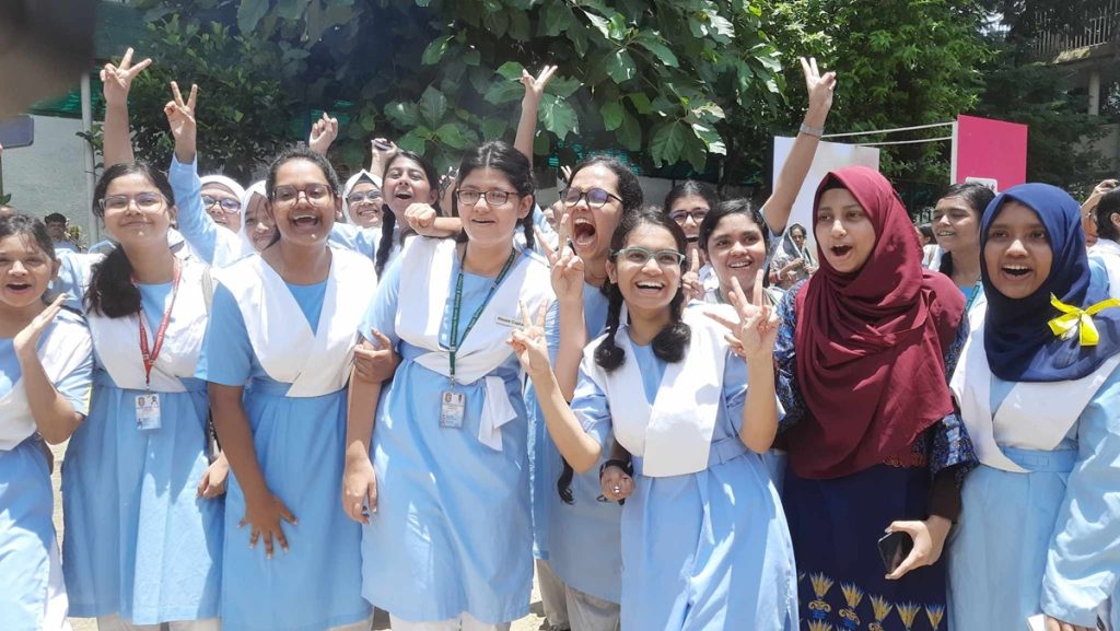 এসএসসি পরীক্ষায় পাসের হার ৬৮ দশমিক ৪৫, কমেছে জিপিএ-৫