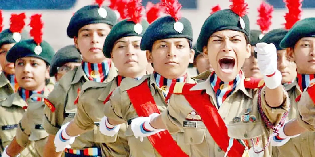 কংগ্রেসম্যান বলেছেন, এল সালভাদর থেকে ভেনেজুয়েলায় পাঠানো মার্কিন নির্বাসিতদের মধ্যে একজন হলেন মেকআপ শিল্পী