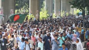 ‘সি আর আবরার, আর নেই দরকার’ স্লোগান এমপিওভুক্ত শিক্ষকদের