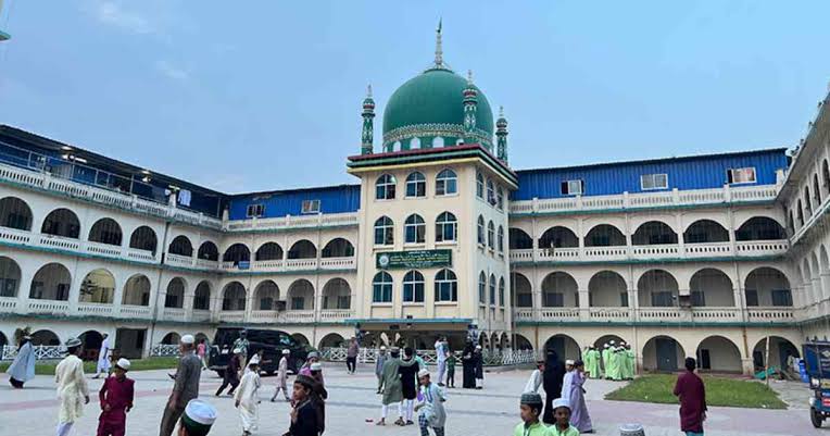 সারা পৃথিবীর কওমি মাদ্রাসা শিক্ষার্থীর ৬০ শতাংশই বাংলাদেশে